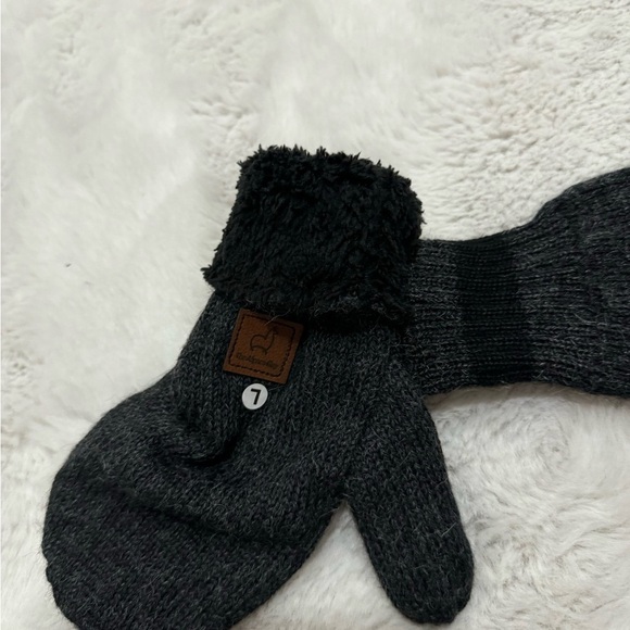 Luxurious
Lined Alpaca
Mitten
Houndstooth Sz: L - Picture 3 of 6